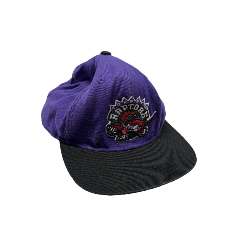 Toronto Raptors Hat Snap Back One Size Purple NBA Shark Tooth Mitchell & Ness